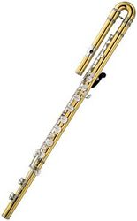 Yamaha YFL-B441  флейта бас in C чистый лак, посеребр. клав., губки чистое серебро