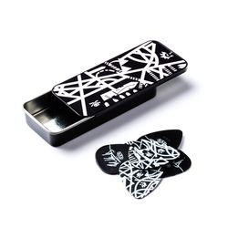 Dunlop EVHPT06 Eddie Van Halen Star Guitar Pick Tin  сувенирный набор медиаторов в пенале, 0.6м