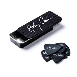 Dunlop JCPT03M Johnny Cash Signature Pick Tin  сувенирный набор мед-ров в пенале, средние, 6 шт