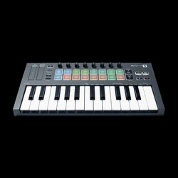Novation FLkey Mini  MIDI-контроллер