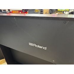 Roland LX-5-DR KSL-5-DR OLD (Уценка)  цифровое пианино, повреждена задняя декоративная перегородка