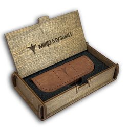 МИР МУЗЫКИ KM3  Органайзер для медиаторов от 6 до 12 шт, цвет виски