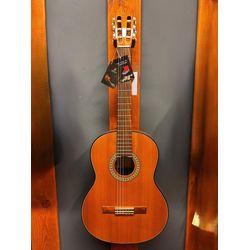 Admira A1 УЦЕНКА (42075484)  классическая гитара, массив кедра, обечайка и нижняя дека - красное дер